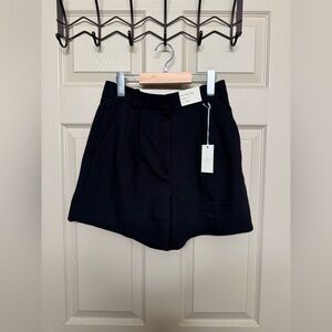 Abercrombie & Fitch | Sloane Tailored Shorts in Black Size 2 or 26